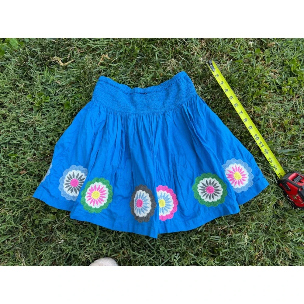 Mini BODEN Girls Blue Embroidered Floral Smocked Skirt Size 9-10Y Boho Cotton